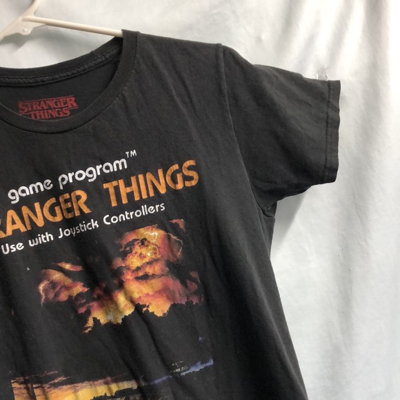 Stranger Things Netflix, small short sleeve T-shirt, game program Hawkins Inc sm - Picture 3 of 9